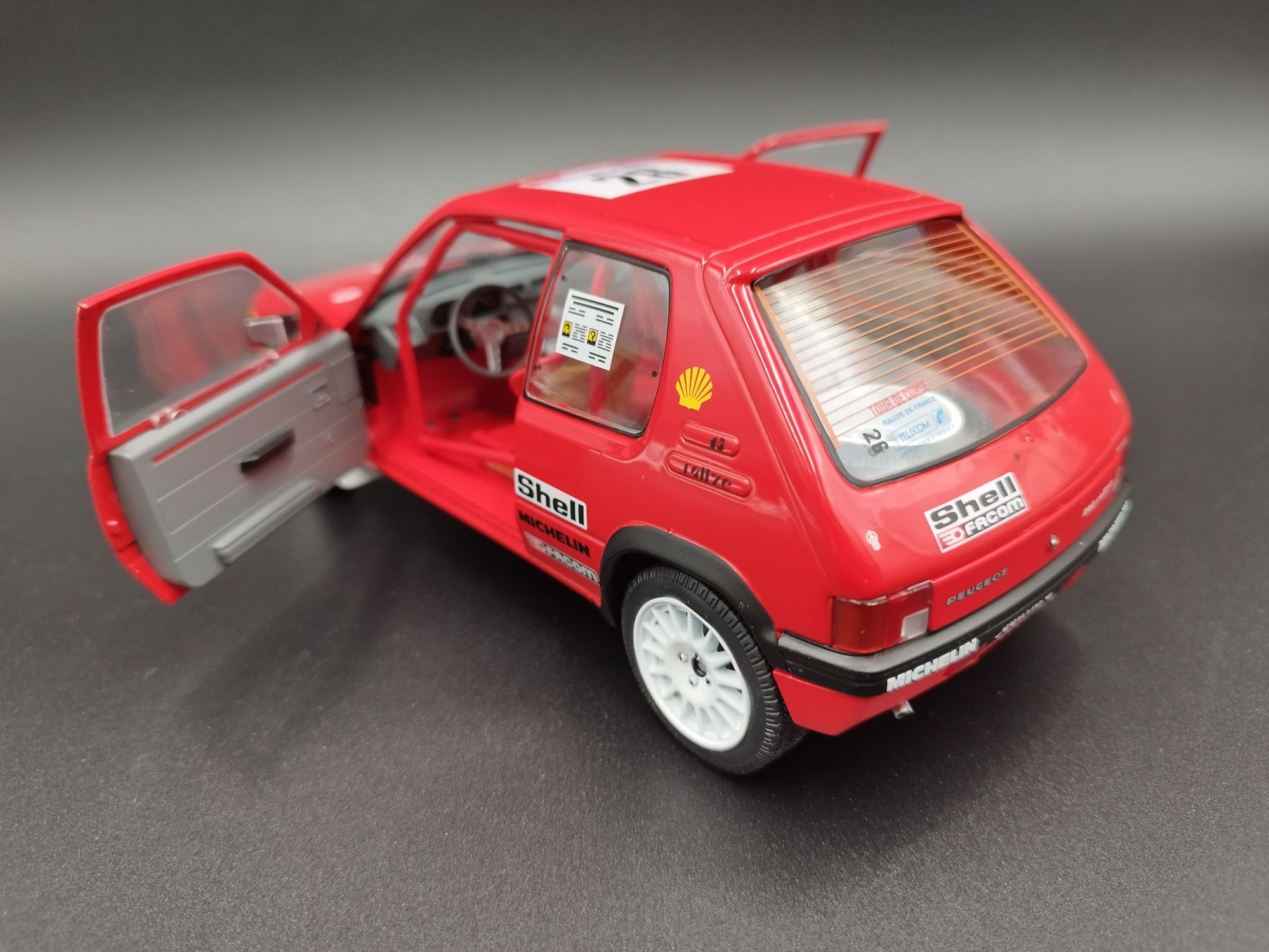 1:18 Solido 1990 Peugeot 205 #26 Rallye Tour De Corse model nowy