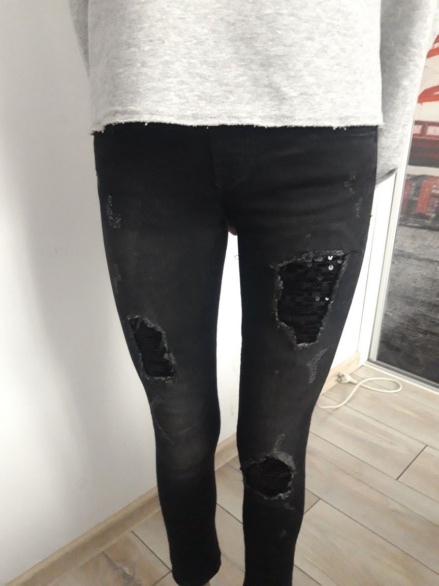 4 pary jeansów 146 cm