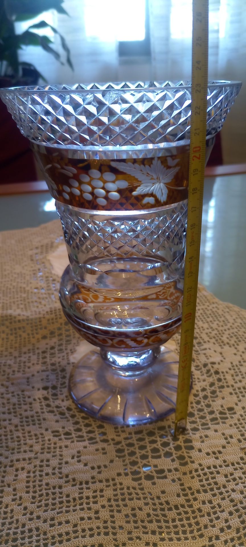 Lindíssimo vaso lapidado