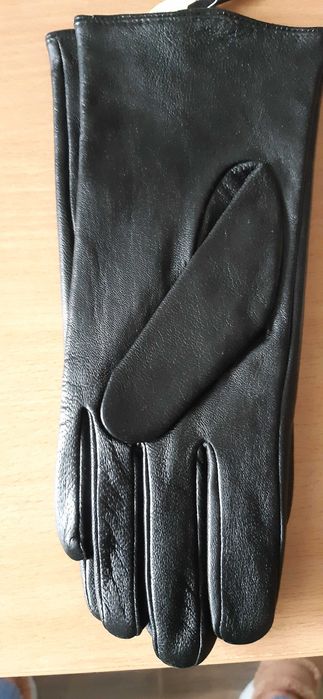 женские кожанные перчатки