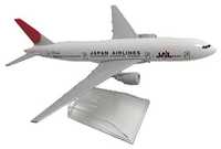 Модель самолета Боинг B777-200ER Japan Airlines JAL в масштабе 1/400