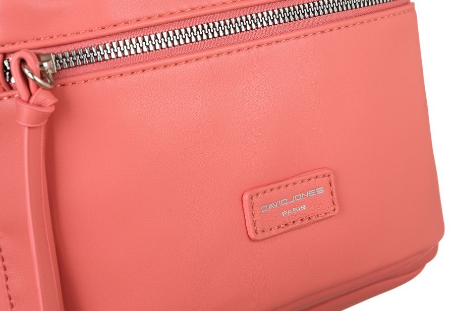 miejski plecaczek damski z kieszeniami - david jones