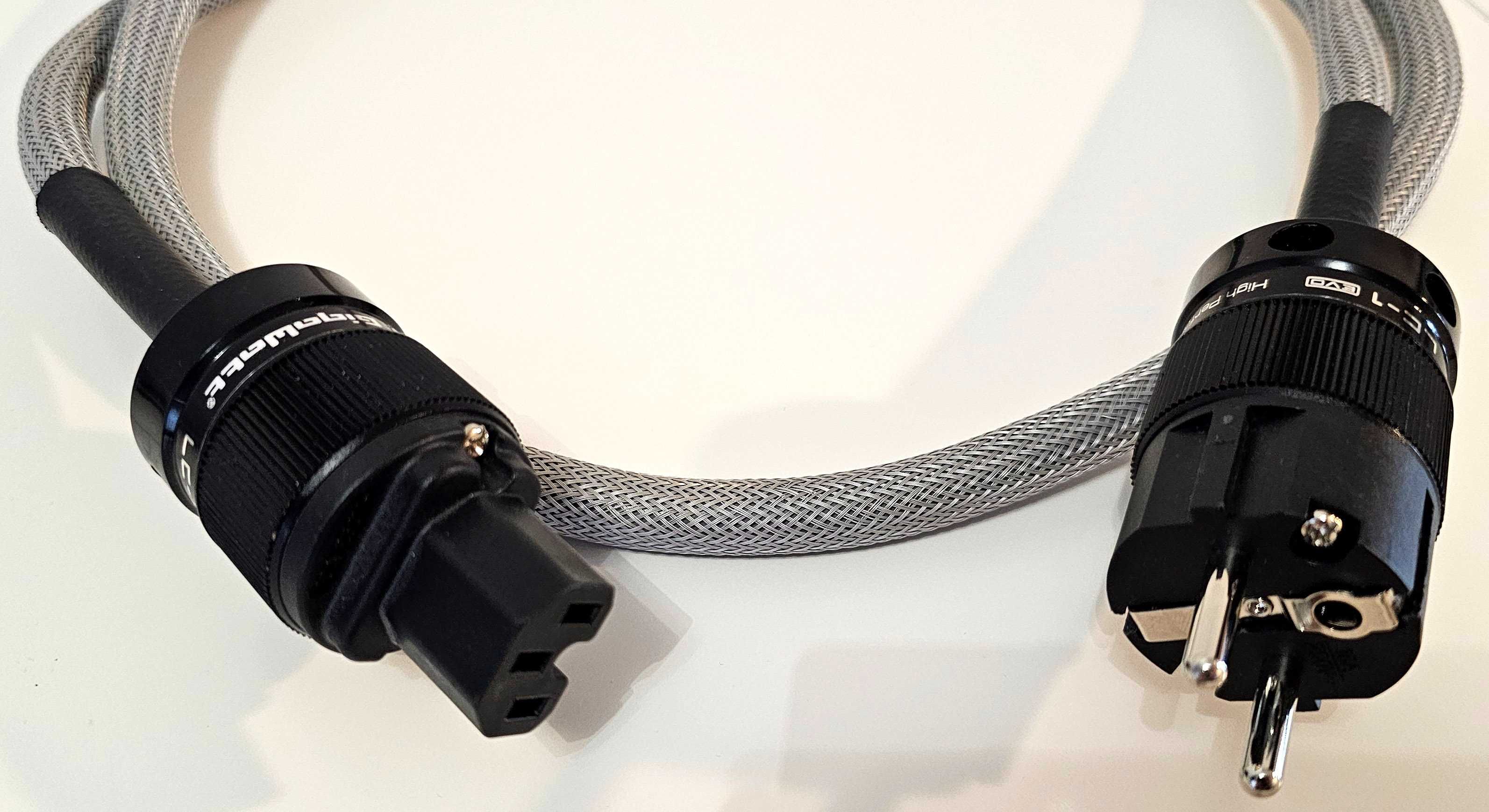 Gigawatt LC-1 EVO przewód kabel zasilający 1.5m