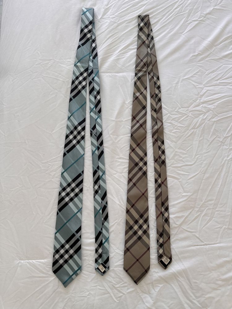 Duas gravatas Burberry originais e como novas