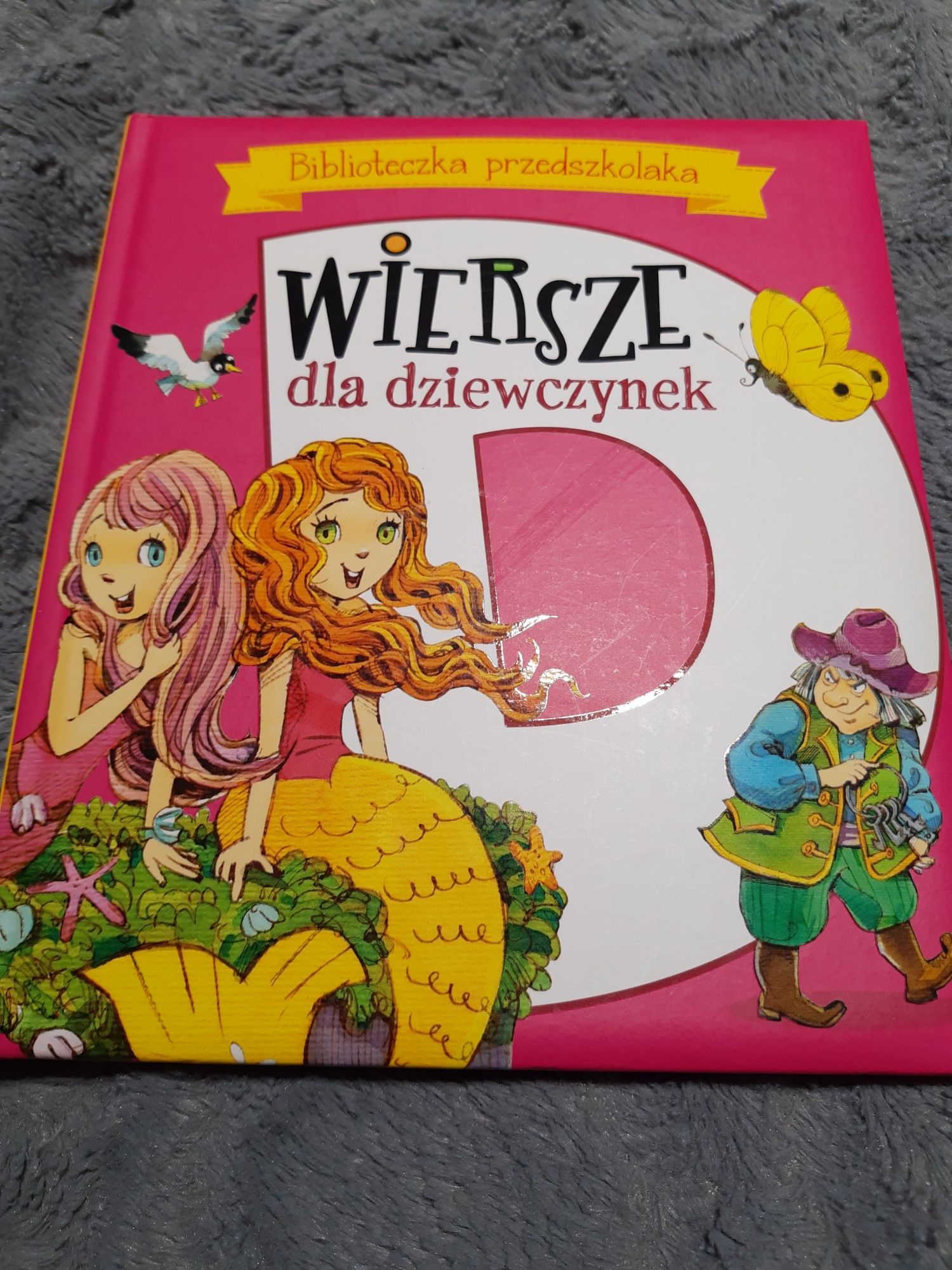 Wiersze dla dziewczynek - biblioteczka przedszkolaka