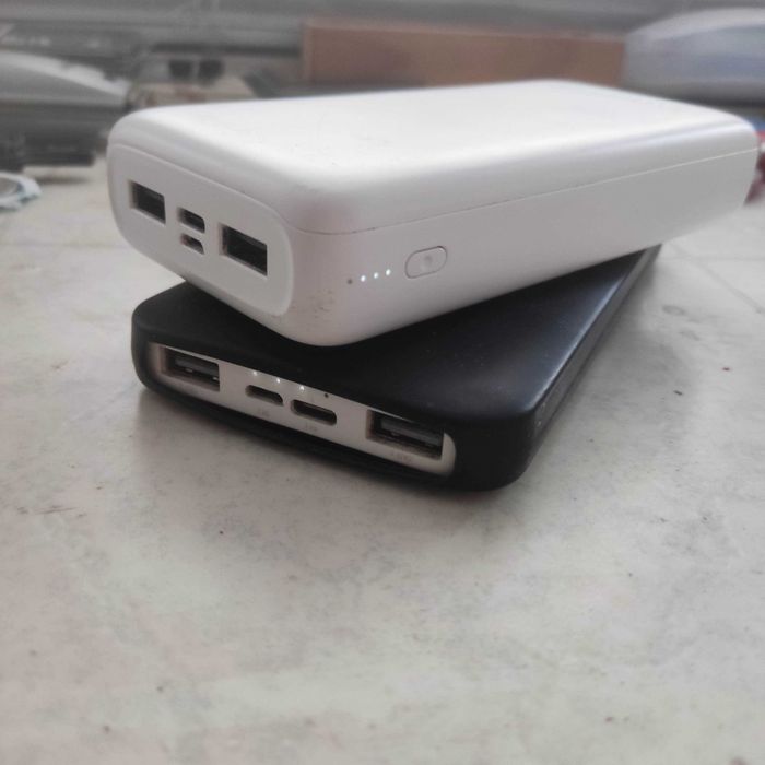 Павербанк redmi 10000 та 20000 якісні в гарному стані