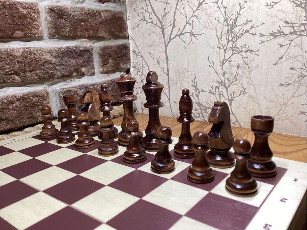Шахи великі дерев'яні + шашки дошка 40х40см