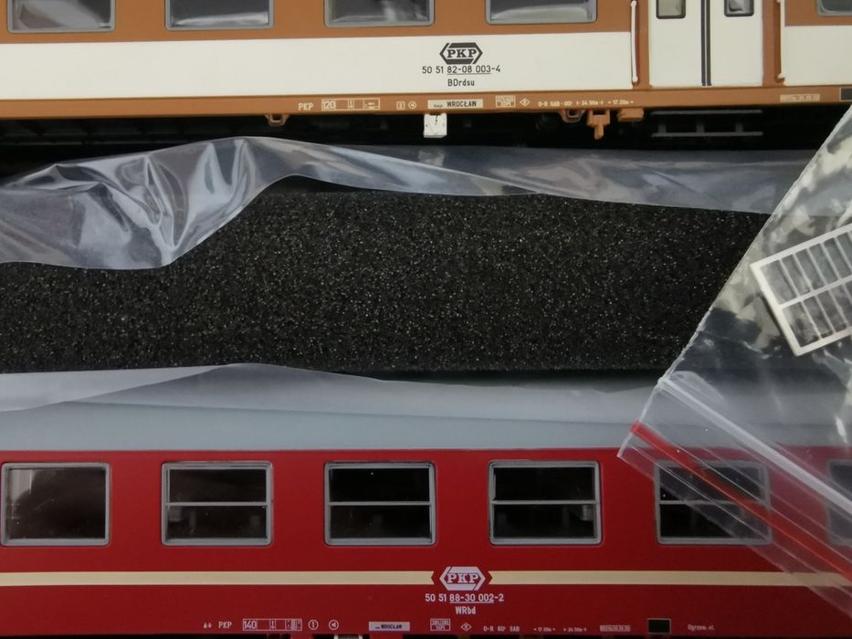 #15 set wagonów PKP barowy i bagarzowy Robo 200320 nie Piko
Zap