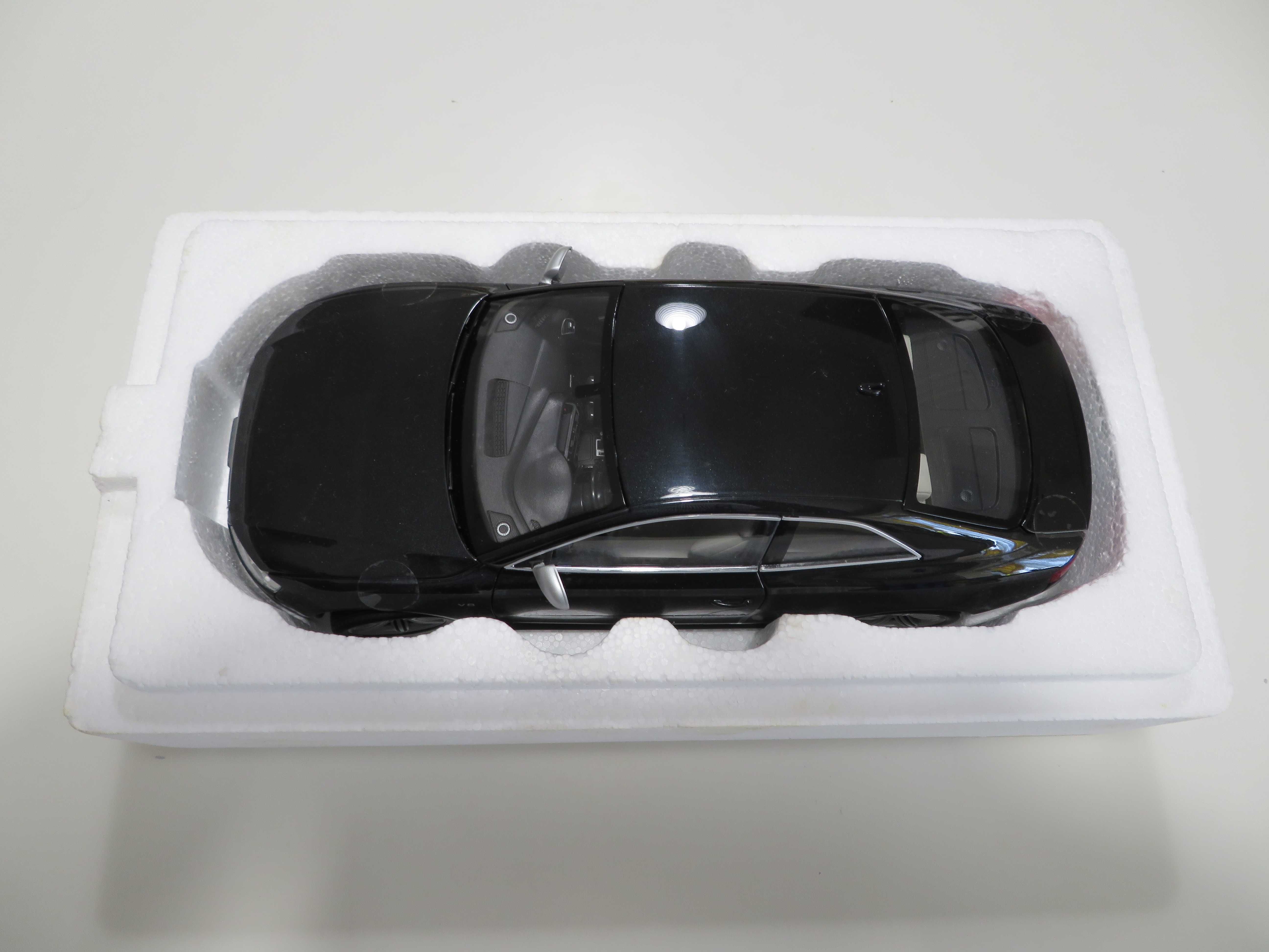 1/18 Audi S5 Coup 2009 (phantom black)