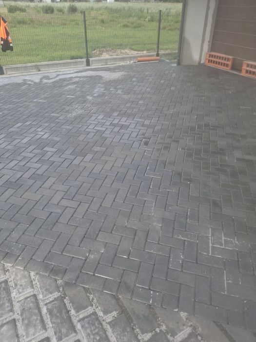 Brukarstwo układanie kostki usługi brukarskie