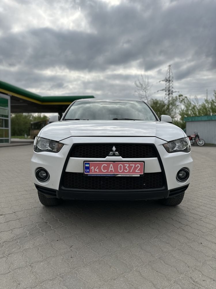 Mitsubishi Outlander 2010 2.3 дизель