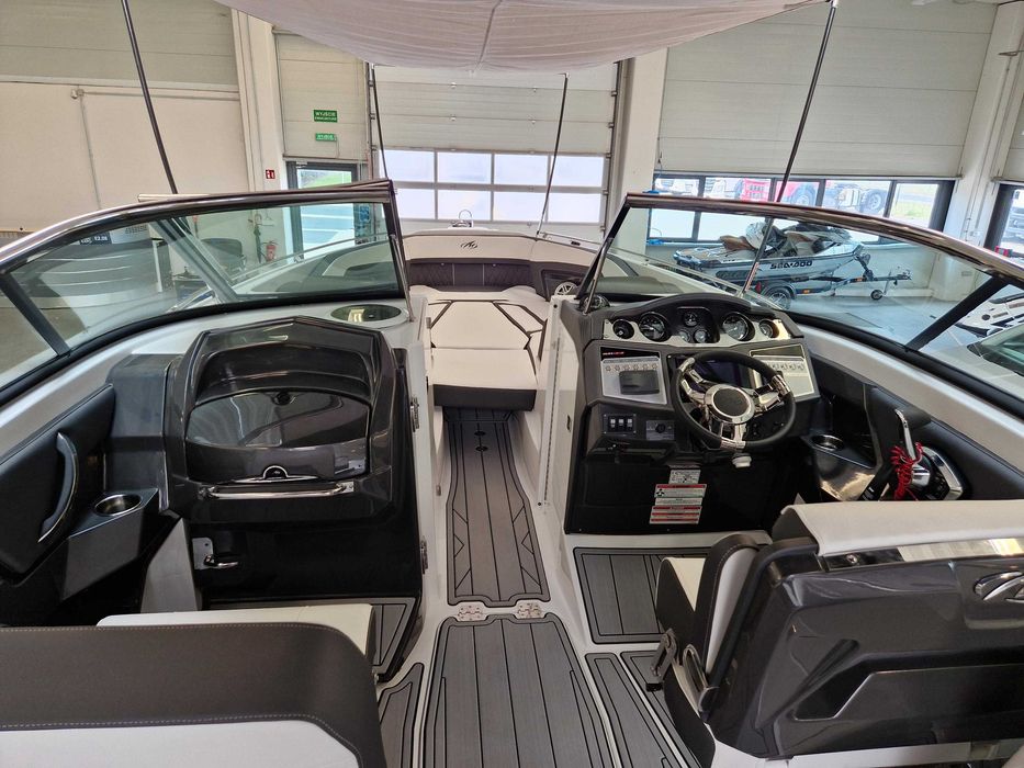 jacht motorowy Monterey 298 SS 2023r