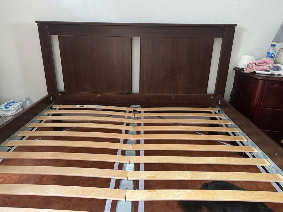 Cama de casal (semi-nova)