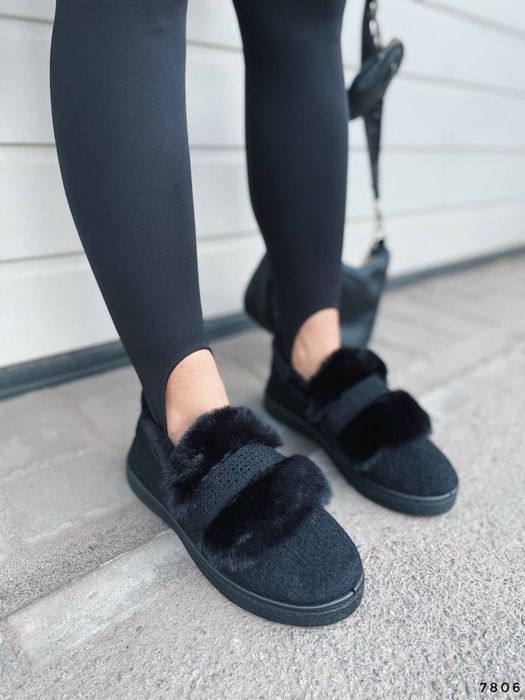 37,38,39,41 р.Зимові автоледі.Бурочки хутряні.Чорні тапочки.Черевики