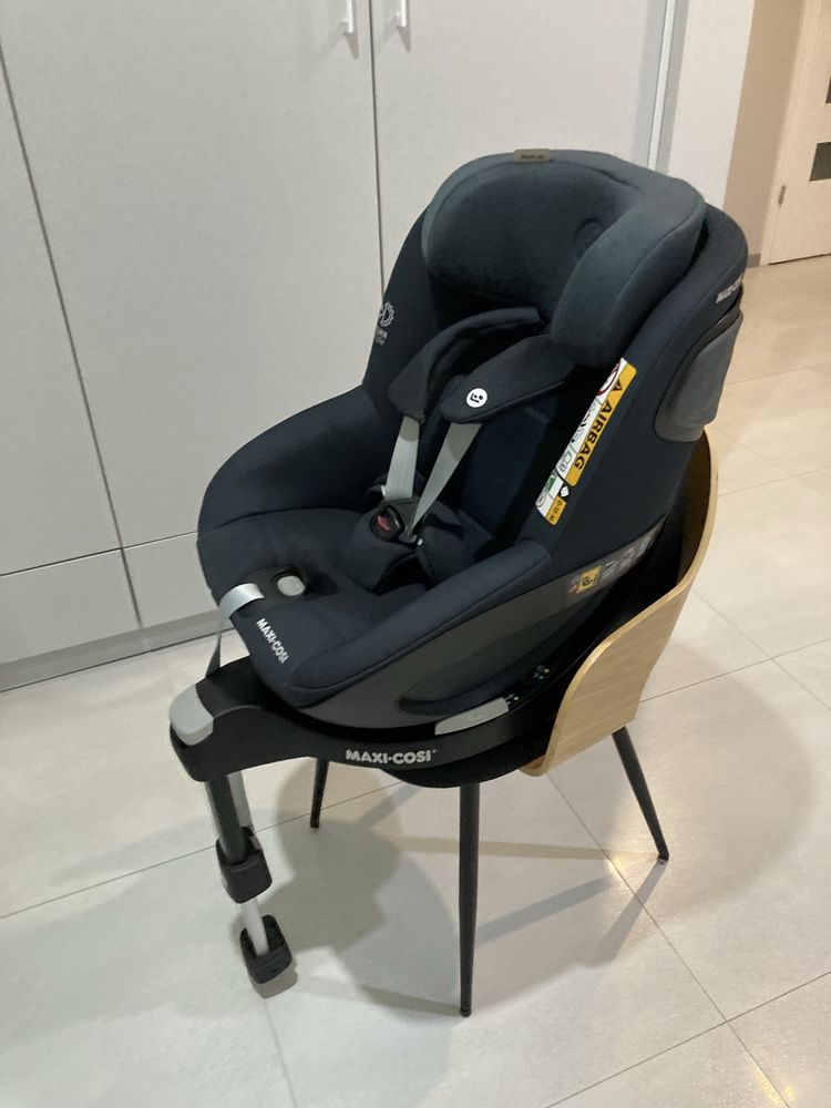 Fotelik obrotowy Maxi Cosi Pearl 360 z baza 360