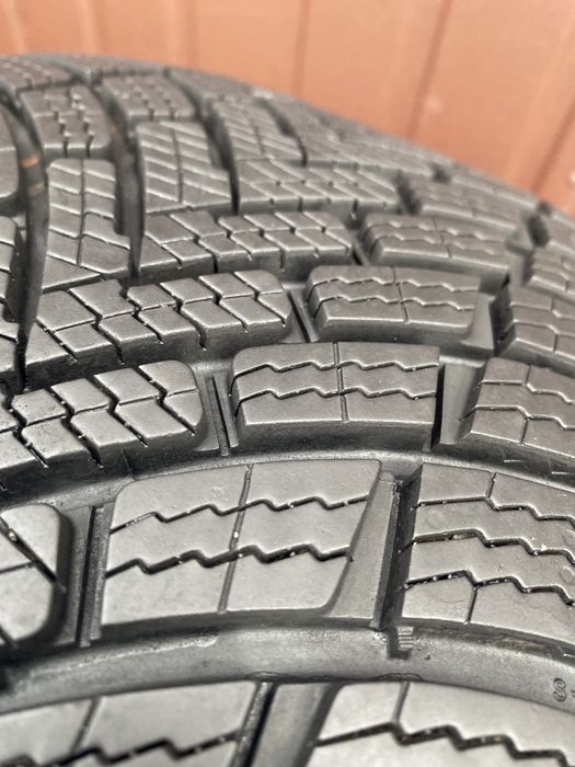 Opona 235/35r19 Barum Polaris 6