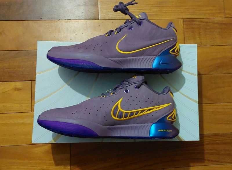 Nike LeBron XXI 21 Violet dust \ university gold rozmiar 44,5 Nowe
