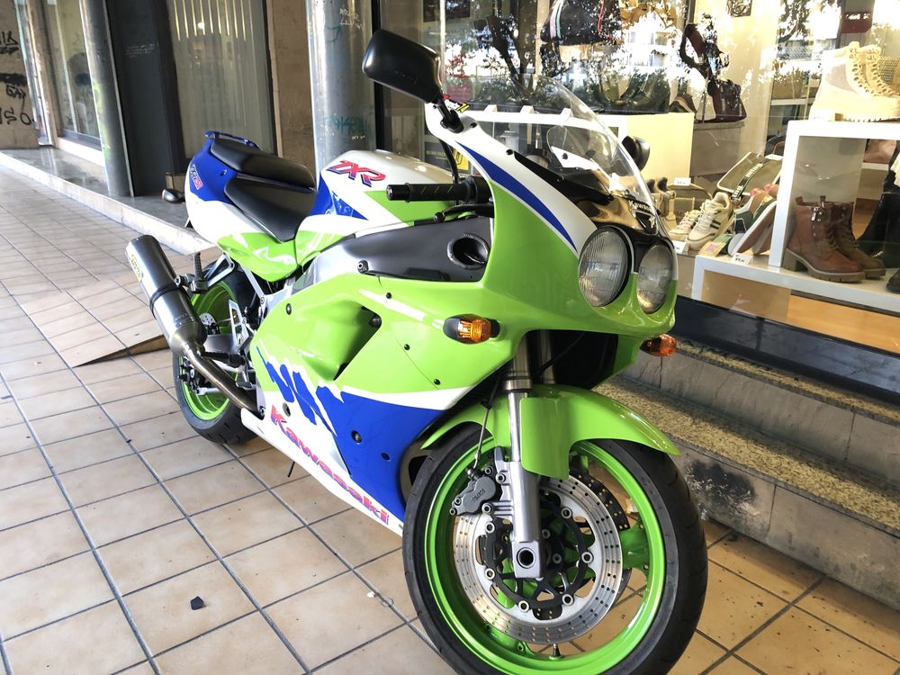 Kawazaki zxr 750