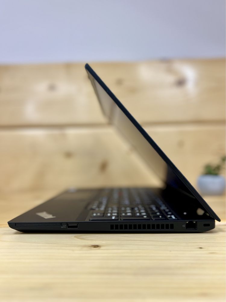 2022 рік/Lenovo ThinkPad T15 Gen 2/i7-1185G7/16GB+512GB/15.6"FHD IPS