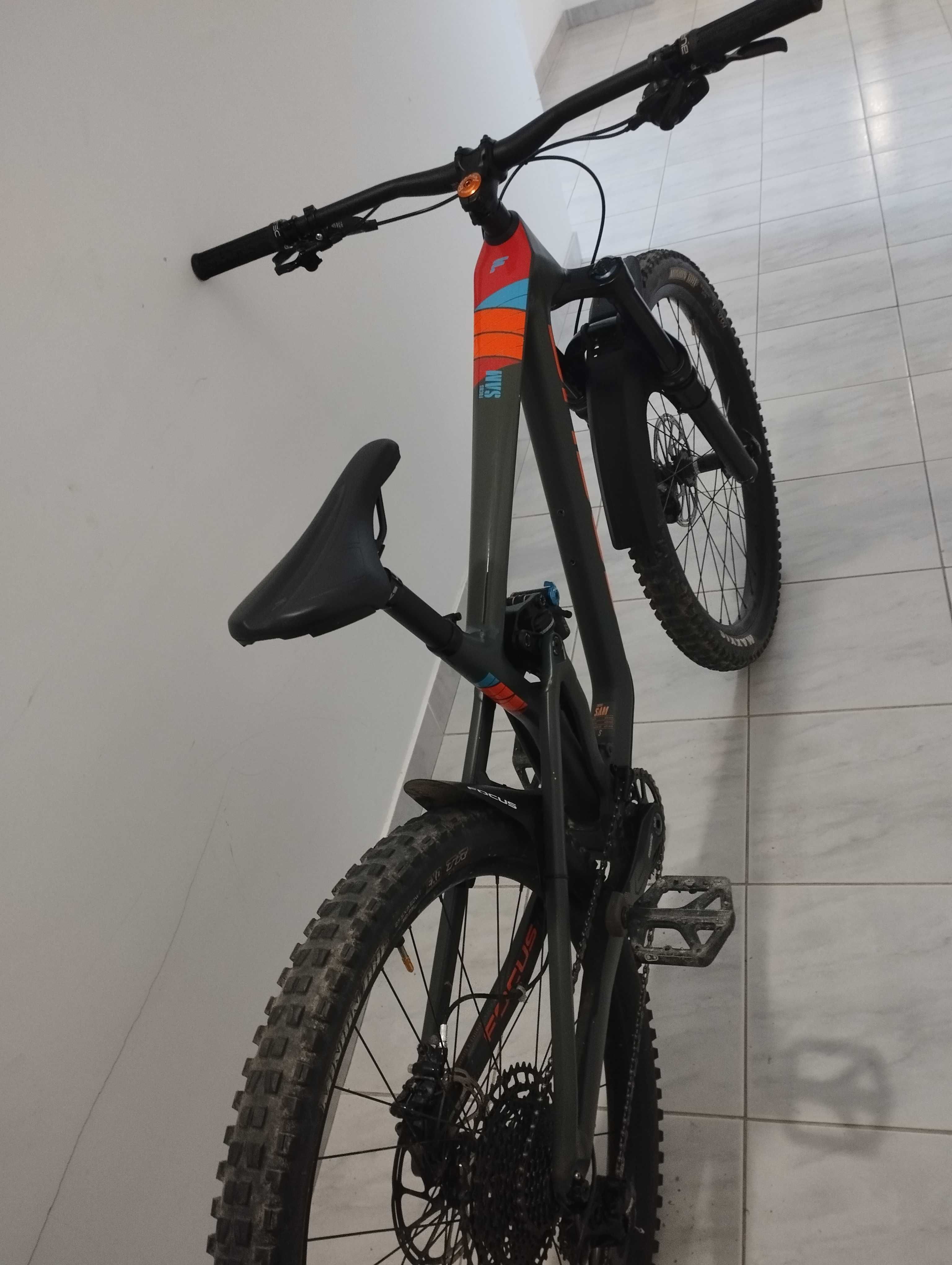 Bicicleta de Enduro Focus Sam 8.8 2021 (preço negociável)
