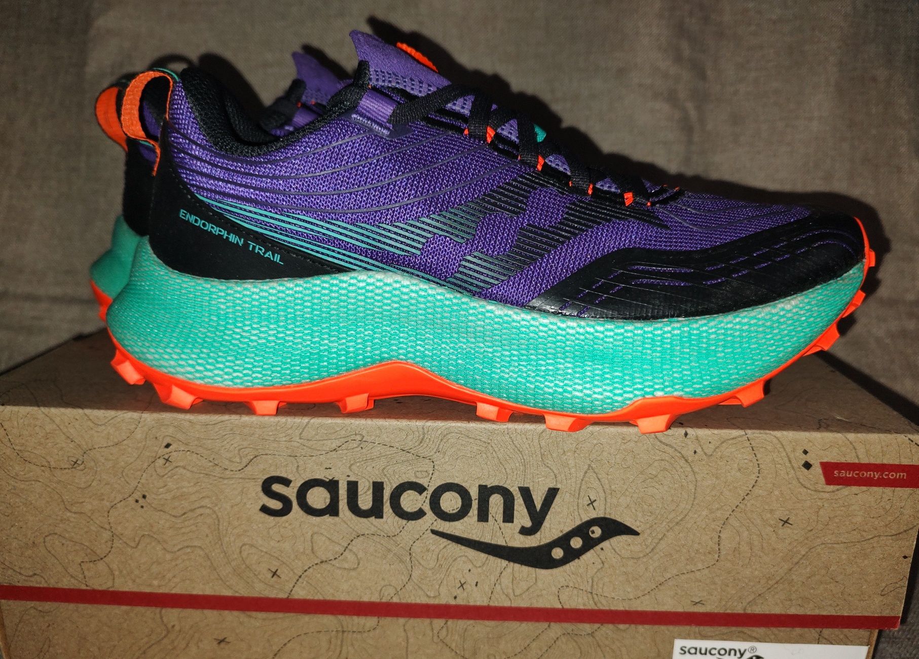 Кросівки Saucony Endorphin Trail