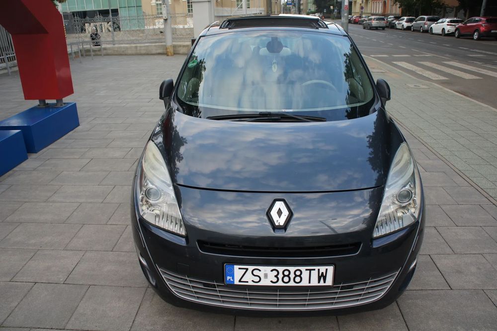 Renault Grand Scenic Pełne wyposażenie/Automat/7miejsc/Pano