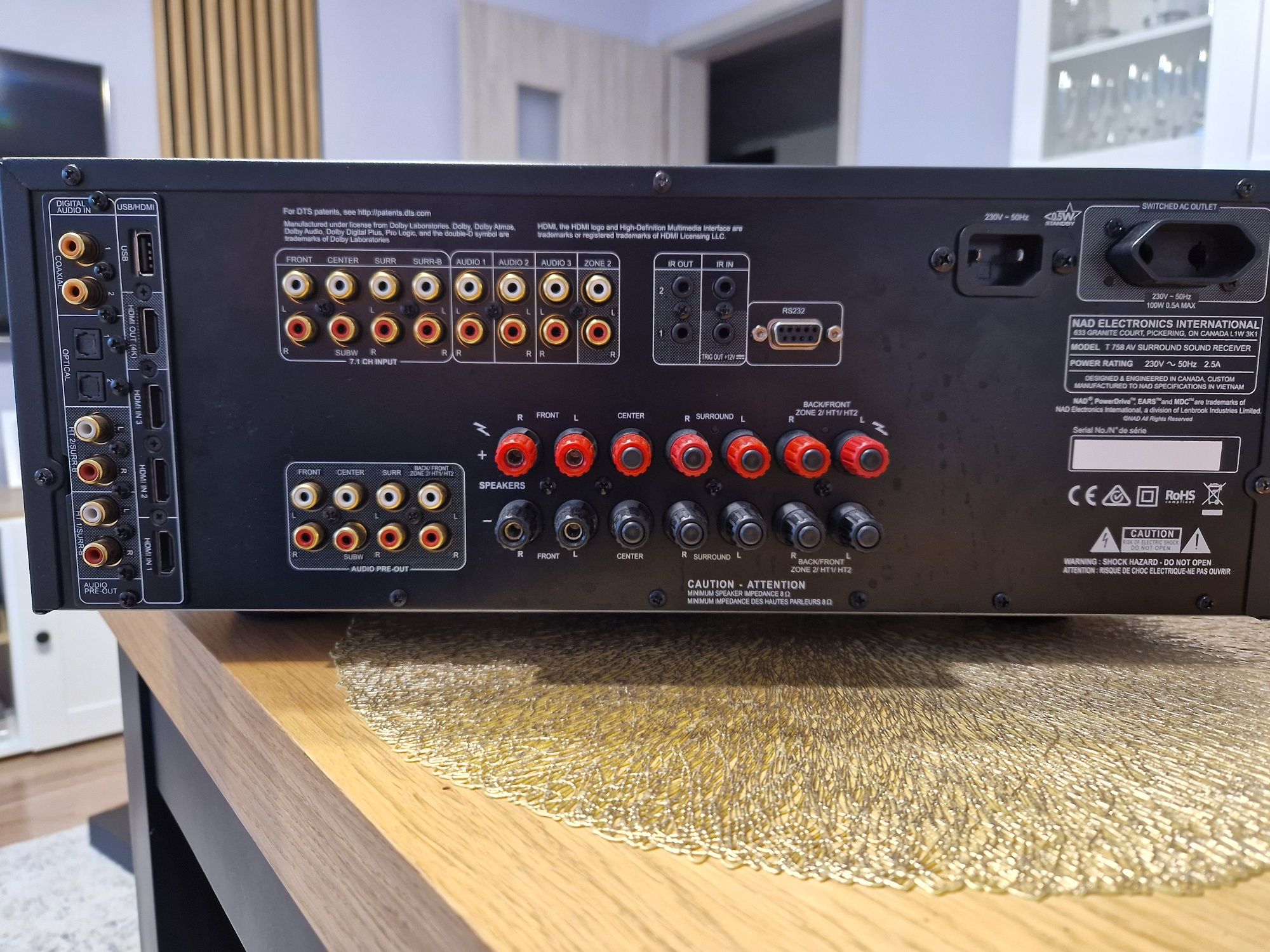 Amplituner Nad 758 V3
