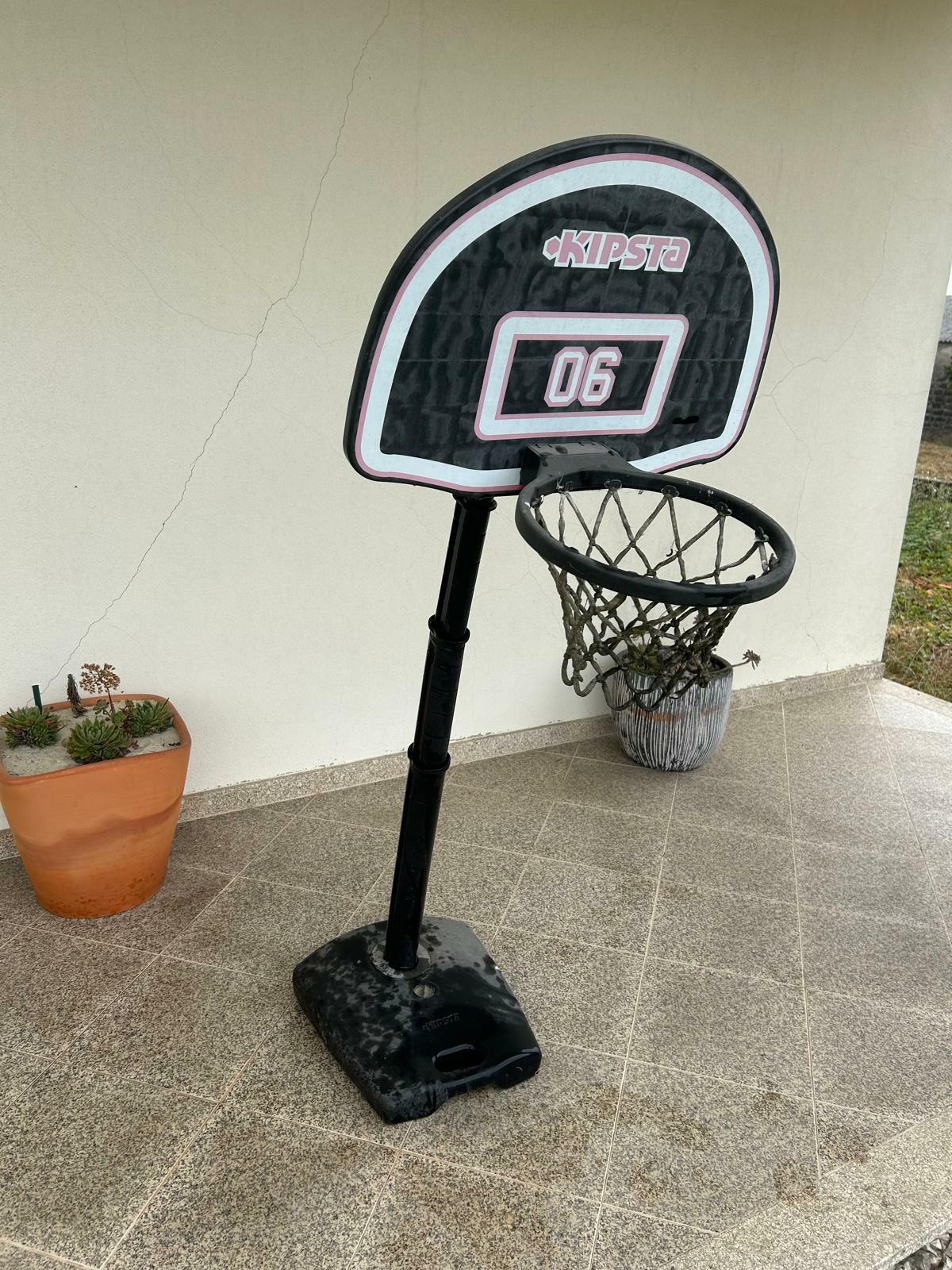 Cesto de Basquetebol