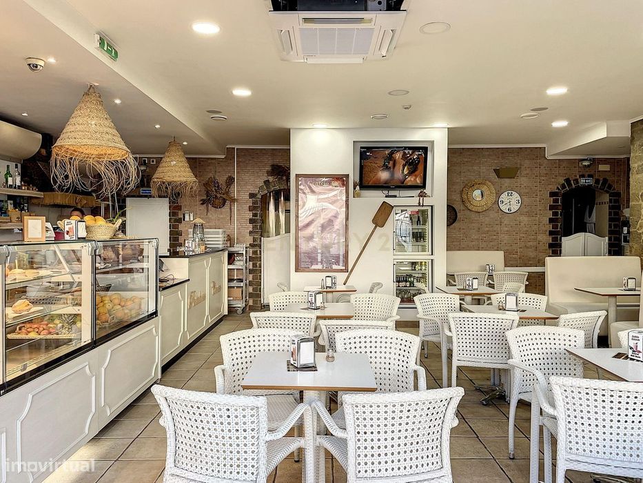 Negócio de Pastelaria e  Cafetaria para Trespasse