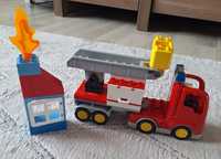 Lego Duplo dwa zestawy 10590 lotnisko, 10592 wóz strażacki