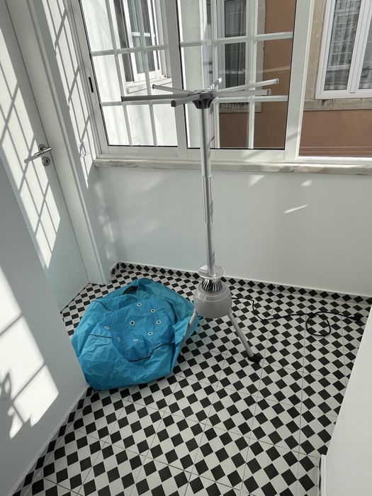 Vendo secador de Roupa Laifo