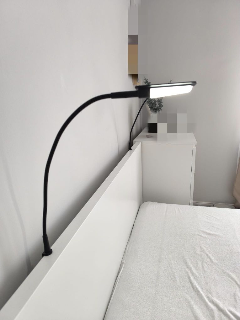Łóżko Ikea Malm - białe 140x200 + materac z pokrowcem + lampki nocne.