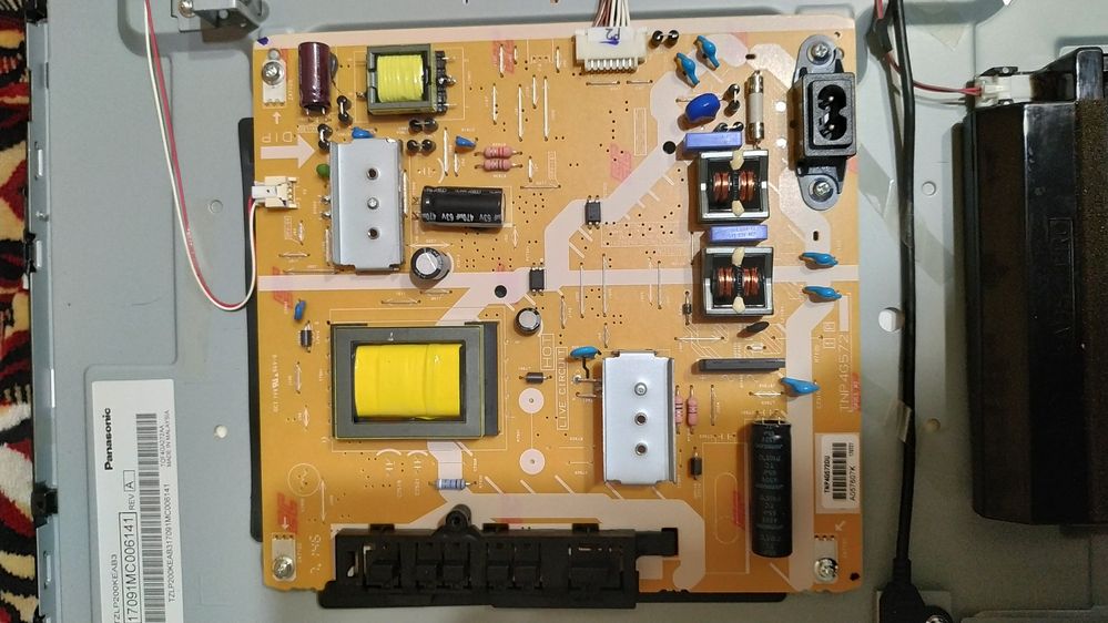 Panasonic Viera TX-32DSR500 битая матрица