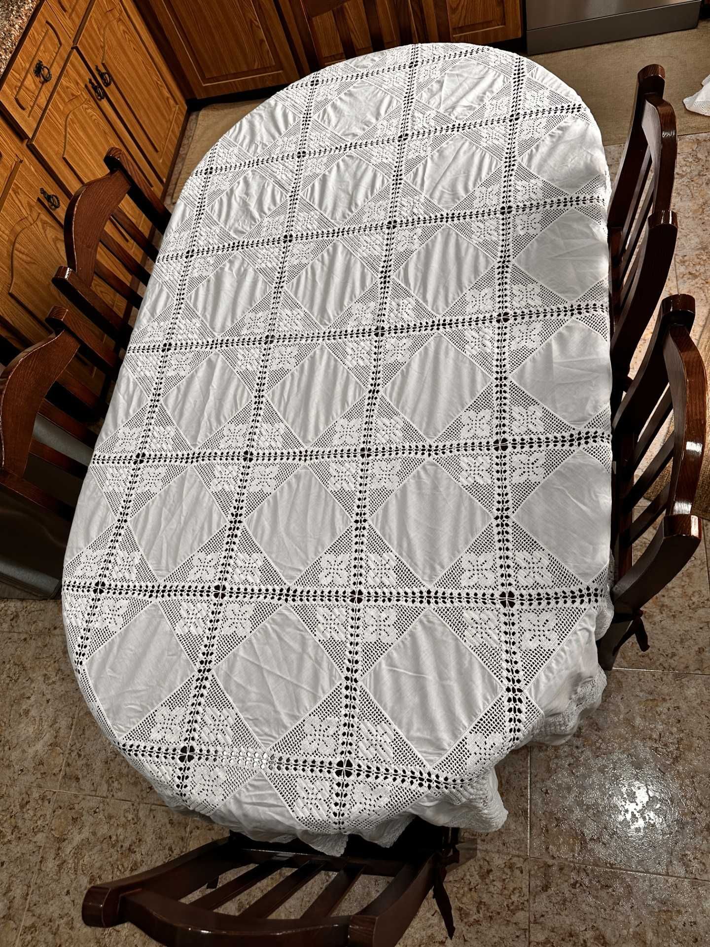 Toalha retangular em Renda