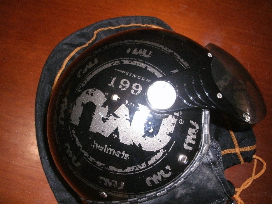Capacete NAU