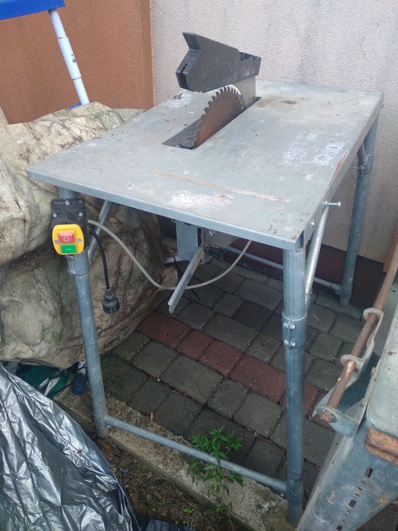 Krajzegi  230w i 380w regulowane góra, dół.