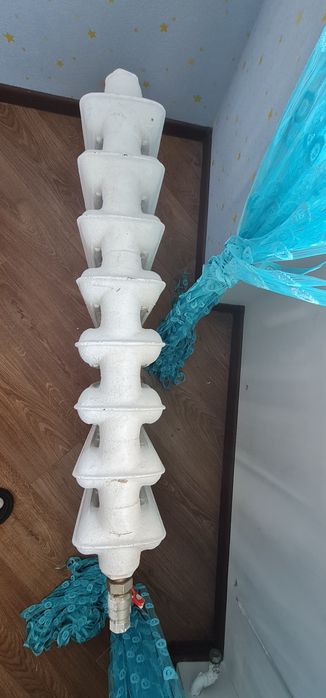 Продам радиатор б/у  чугун