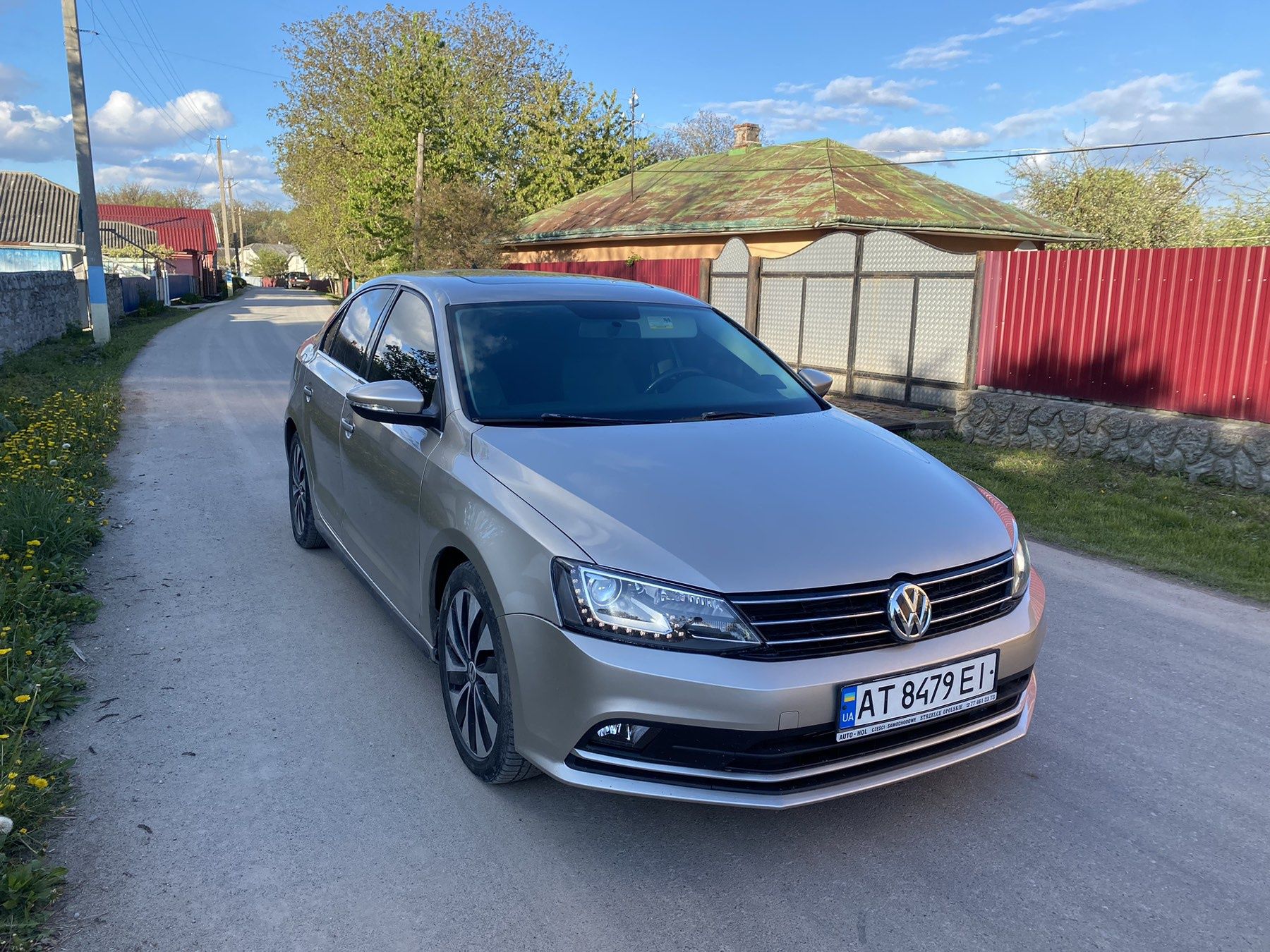 Продам. Volkswagen Jetta 2013 1,4 HYBRID