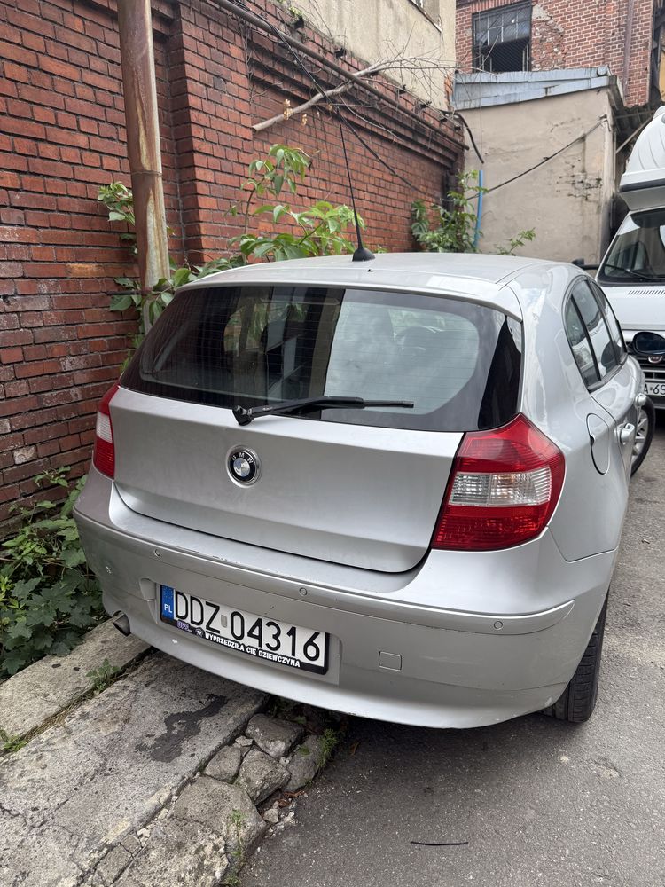 BMW serii 1 116i E87 2004rok 1.6 benzyna manual 115KM
