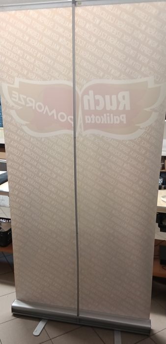 Roll-up reklamowy 100x220 cm z torbą, stan bardzo dobry