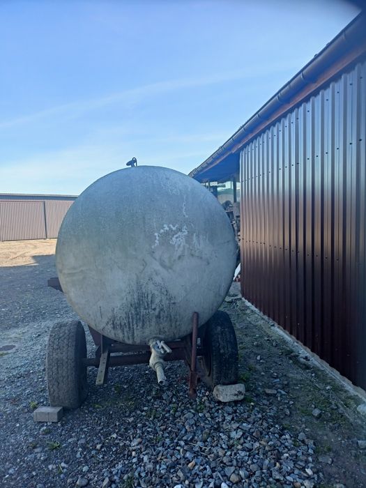 Sprzedam beczkę aluminiową.