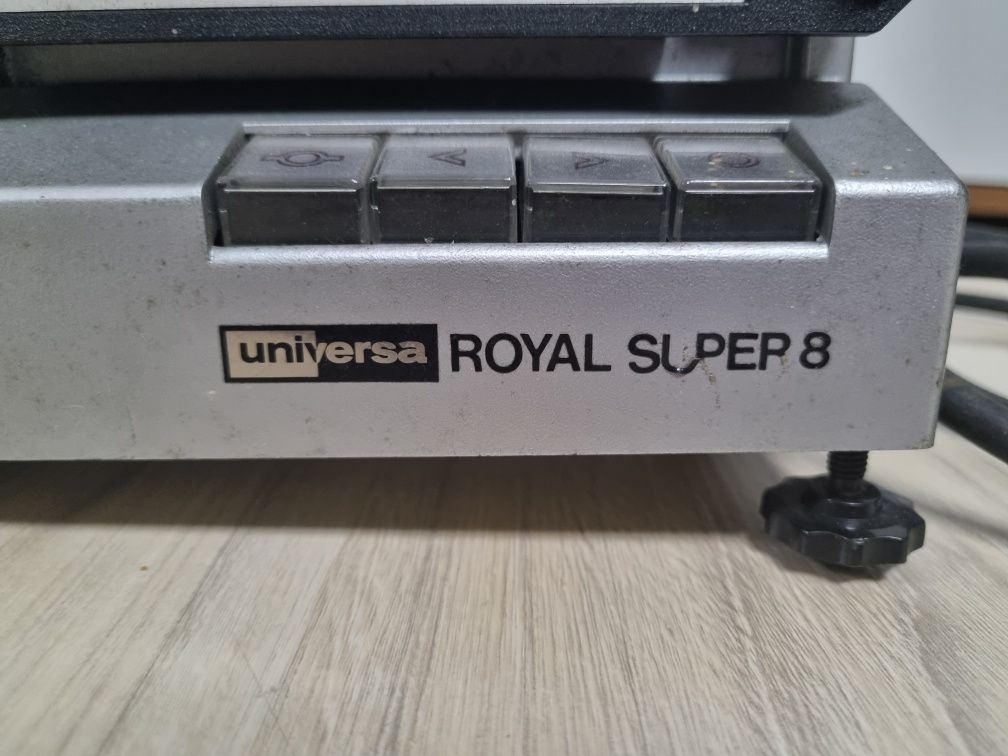 Projektor universa ROYAL SUPER 8