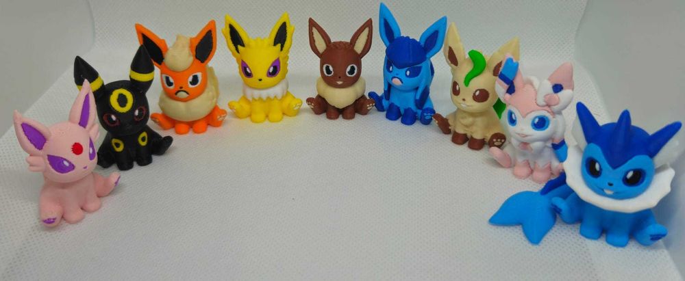 Coleção de miniaturas de Eevees em 3D