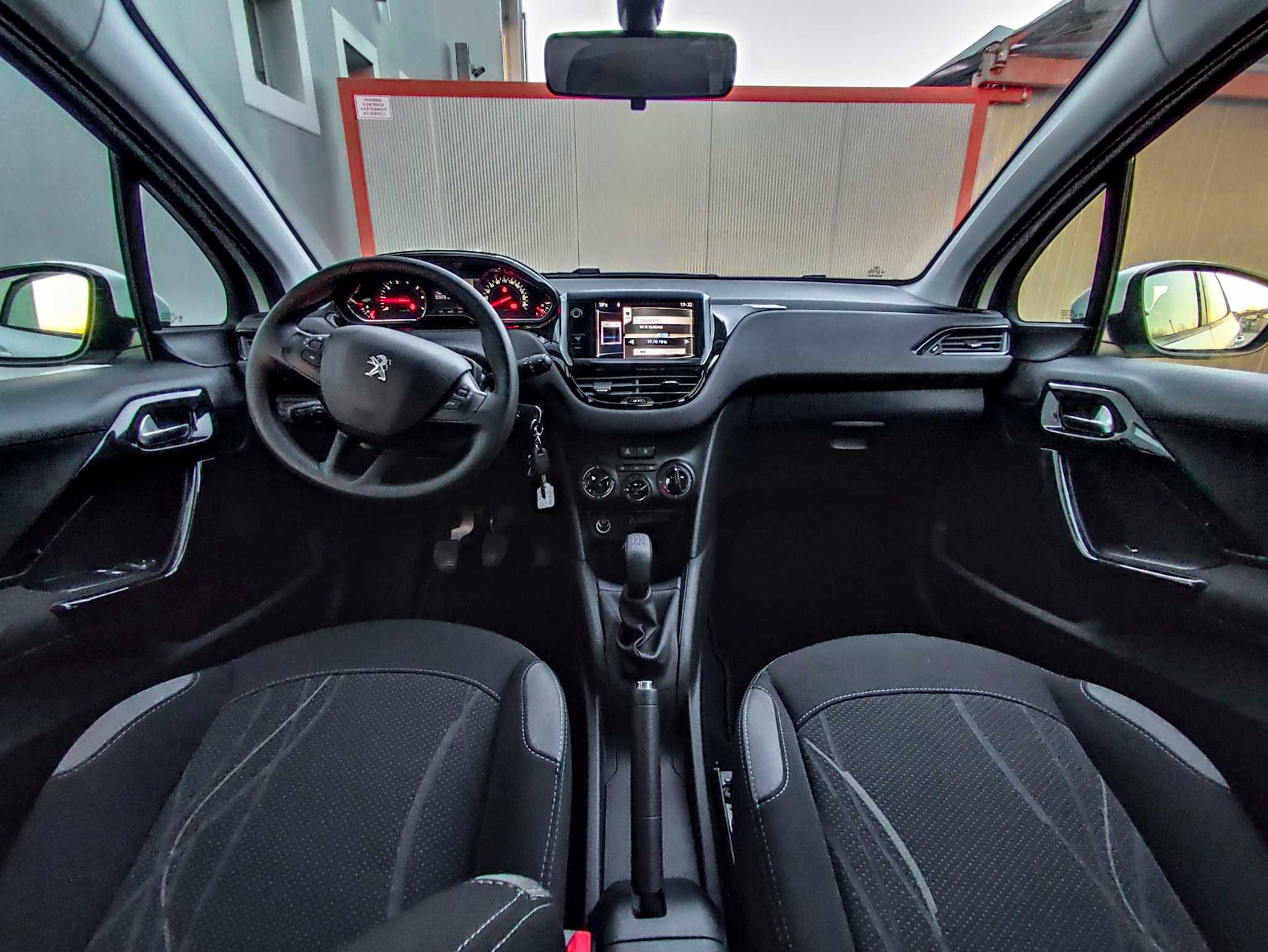 PEUGEOT 208 1.2 VTI STYLE 39.000 KM