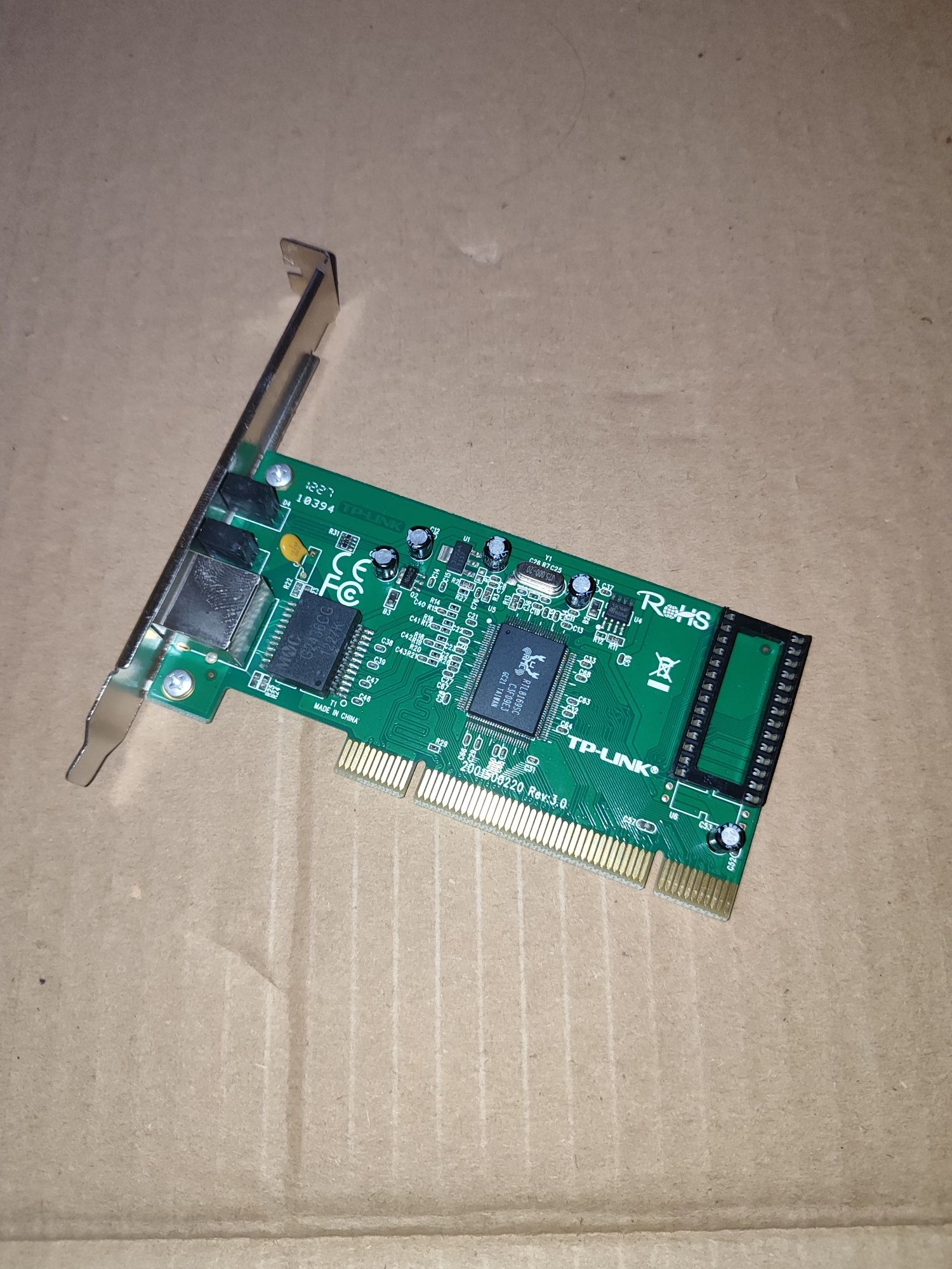 Adaptador internet / ethernet  ( pci )