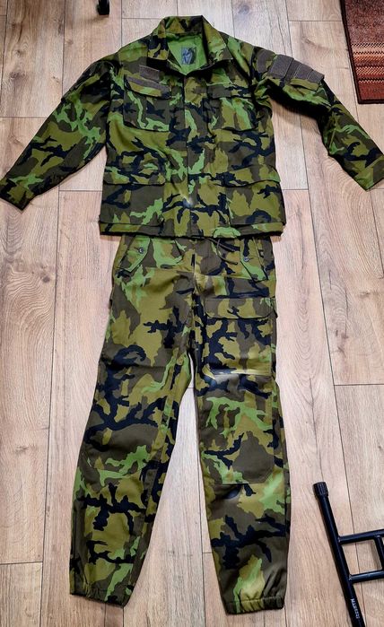 Komplet odzieży taktycznej kurtka spodnie bushcraft myślistwo rozm M/L