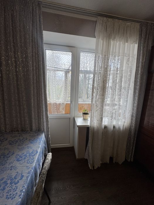 Оренда 2х кім. Центр, по вул. Соборній, меблі та техніка.