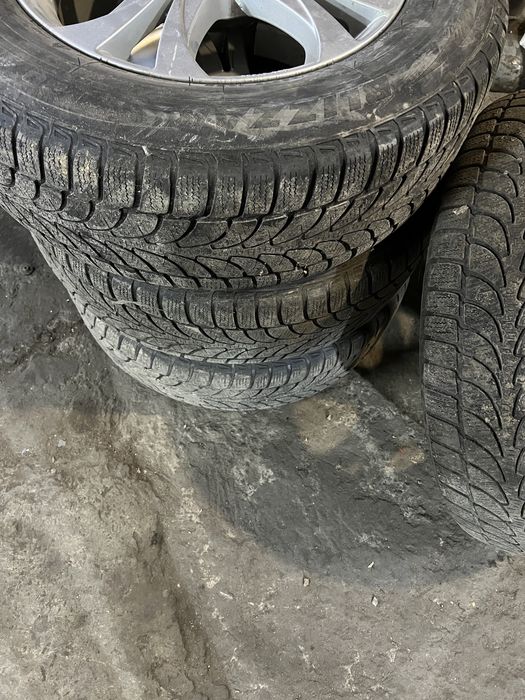 Продам колеса з зимньою резиною 235/65 R17 108H розболтовка 5*114.3
