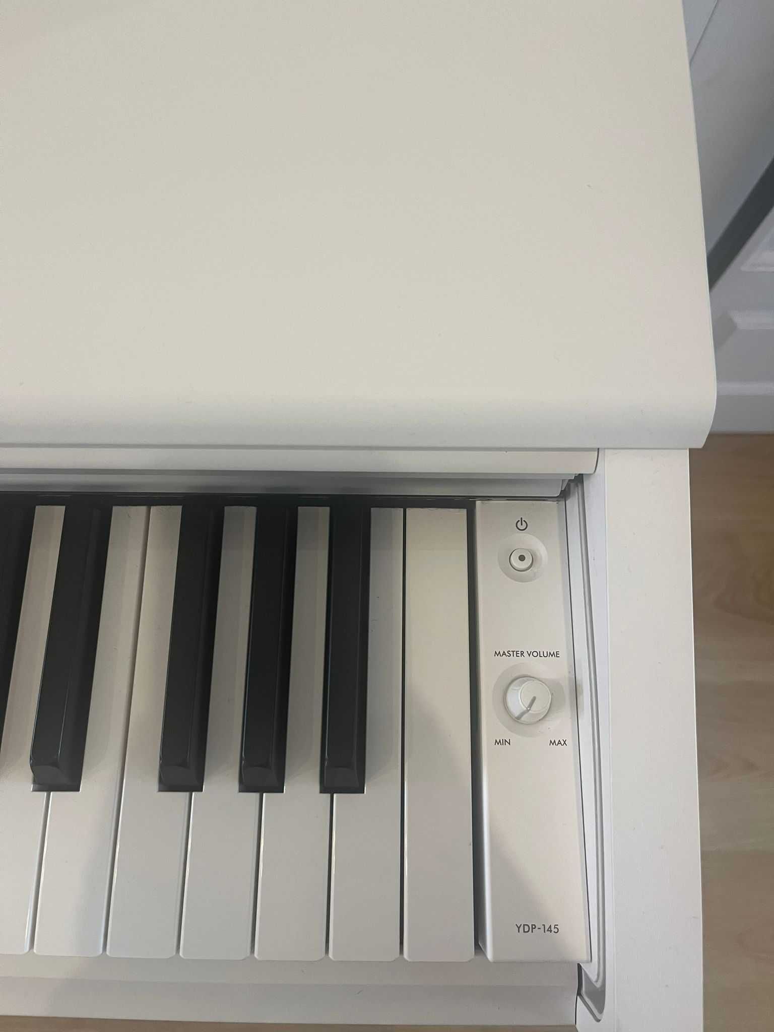 Yamaha YDP-145 Branco