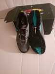 Buty nw nowe X-trail plus wmn